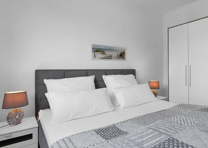 Seeschwalbe By Interhome Warwerort